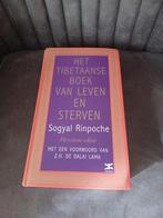 Het tibetaanse boek van leven en sterven, Boeken, Esoterie en Spiritualiteit, Ophalen of Verzenden, Gelezen, Achtergrond en Informatie