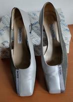 Toscanini Pumps Zilver/Grijs Maat 38.5, Pumps, Toscanini, Ophalen of Verzenden, Grijs