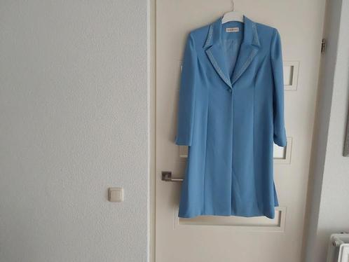 JACQUES VERT NIEUWE  LANGE BLAZER MAAT 38 HEMELSBLAUW, Kleding | Dames, Jassen | Zomer, Nieuw, Maat 38/40 (M), Blauw, Ophalen of Verzenden