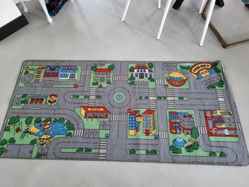 Speelkleed  beschikbaar voor biedingen