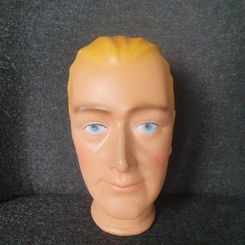 Terracotta jaren 50 mannenhoofd beschikbaar voor biedingen