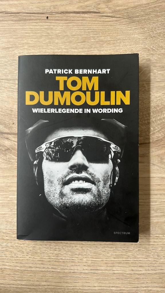 Sportboeken-Tom Dumoulin-Sarina Wiegman-Gianni Romme-Bale, Boeken, Biografieën, Zo goed als nieuw, Sport, Ophalen of Verzenden