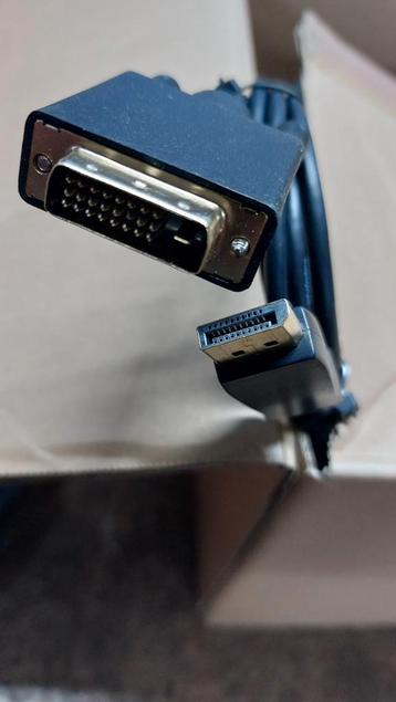 DisplayPort kabel 'DP Male--DVI D Male'  Goud verguld beschikbaar voor biedingen