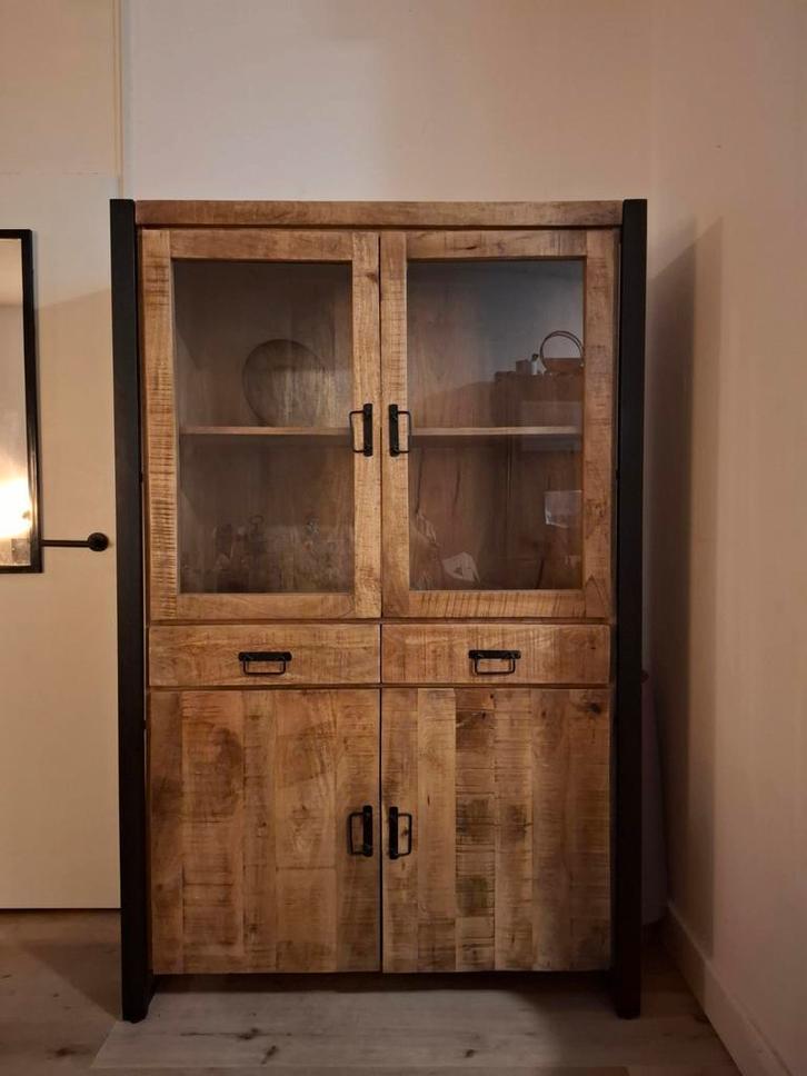 Mangohout Vitrinekast Britt - Wegens Verhuizing!, Huis en Inrichting, Kasten | Vitrinekasten, Zo goed als nieuw, 150 tot 200 cm