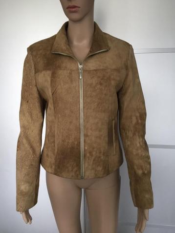 B637 jasje bruin imitatie suede-leer Maat M=38/40 beschikbaar voor biedingen