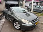Peugeot 307 CC 2.0-16V Apk/Automaat/Cabrio/Multimedia/Boekje, Auto's, Peugeot, Gebruikt, Zwart, 4 cilinders, Cabriolet