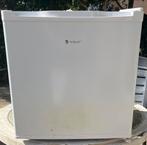 Freezer te koop, goed als nieuw, Witgoed en Apparatuur, Vriezers en Diepvrieskisten, Ophalen, Zo goed als nieuw, Vrijstaand, Minder dan 60 cm