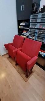 Bioscoopstoelen / 2 zittingen / Stof rood, Antiek en Kunst, Antiek | Meubels | Stoelen en Banken, Ophalen