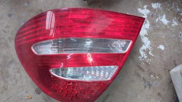 Mercedes-Benz Achterlicht Rechts A2118200664 – W211 E-Klasse beschikbaar voor biedingen