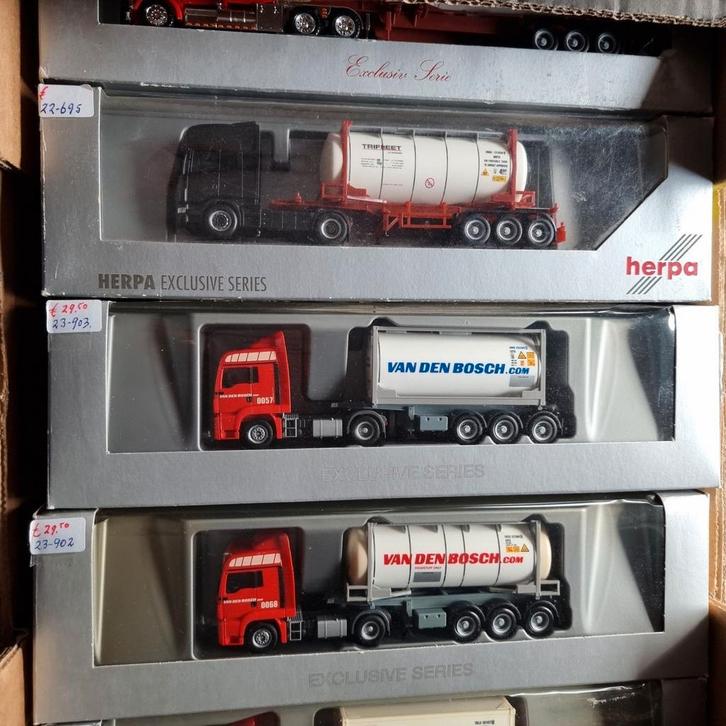 TREIN TERMINAL CONTAINER TRUCKS, Hobby en Vrije tijd, Modeltreinen | H0, Zo goed als nieuw, Gelijkstroom of Wisselstroom, Overige merken