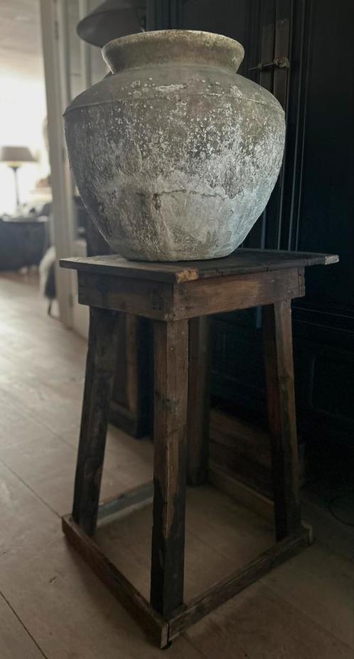 Shabby plantentafel piëdestal sober robuust imperfect sleets, Antiek en Kunst, Curiosa en Brocante, Ophalen