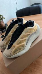 Yeezy 700 maat 402/3, Kleding | Dames, Schoenen, Ophalen of Verzenden, Gedragen