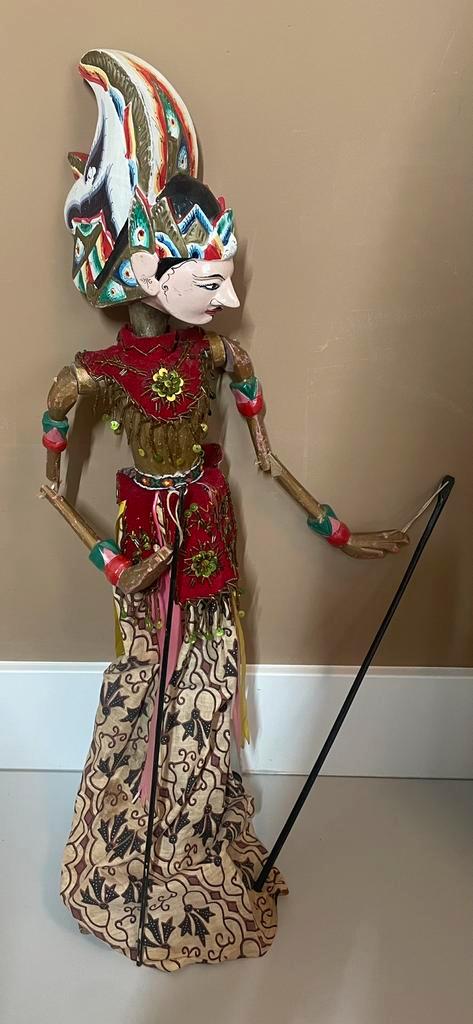 Prachtige grote Wajang pop kleurrijk 75 cm, Antiek en Kunst, Kunst | Niet-Westerse kunst, Ophalen of Verzenden
