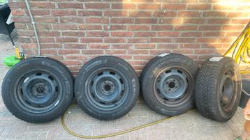 Nette winter banden beschikbaar voor biedingen