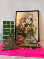 Vintage piramide glazen doosjes, Antiek en Kunst, Antiek | Glas en Kristal, Verzenden