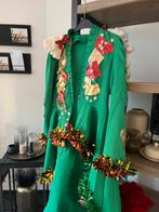 2 dezelfde Carnavalsjassen groen met goud/rood maat m, Kleding | Dames, Carnavalskleding en Feestkleding, Maat 38/40 (M), Carnaval