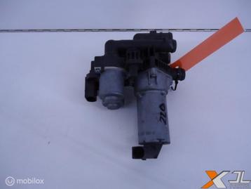 S-KLASSE W220 KACHELKRAAN A2208300084 beschikbaar voor biedingen