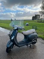 Piaggio Vespa - 2011, Fietsen en Brommers, Scooters | Vespa, Ophalen, Gebruikt, Overige modellen, Maximaal 45 km/u