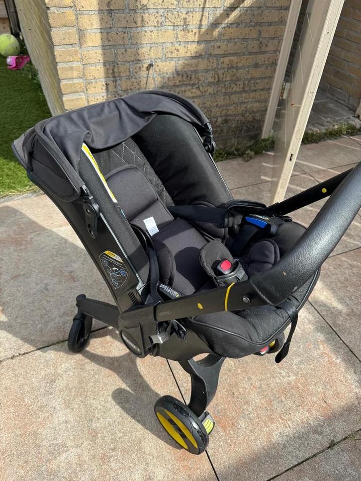 Doona Kinderwagen, Kinderen en Baby's, Kinderwagens en Combinaties, Gebruikt, Kinderwagen, Overige merken, Met autostoeltje, Ophalen