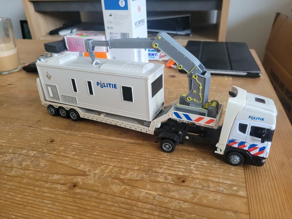 Scania politie auto, O, O, O, Ophalen of Verzenden