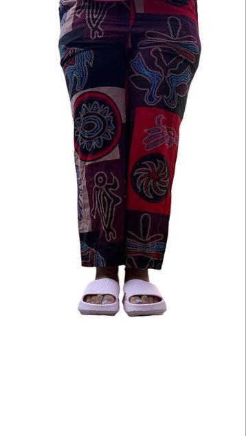 Harembroek Maat L/XL beschikbaar voor biedingen