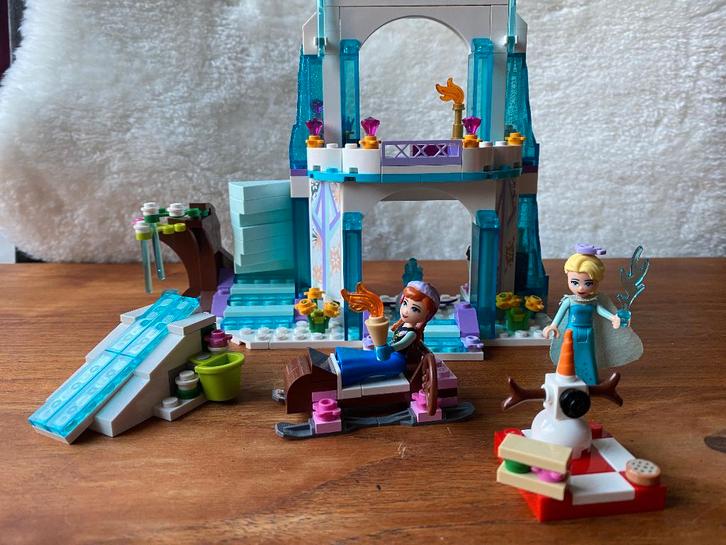 Lego Friends - Elsa's fonkelende ijskasteel (41062), Kinderen en Baby's, Speelgoed | Duplo en Lego, Zo goed als nieuw, Lego, Complete set