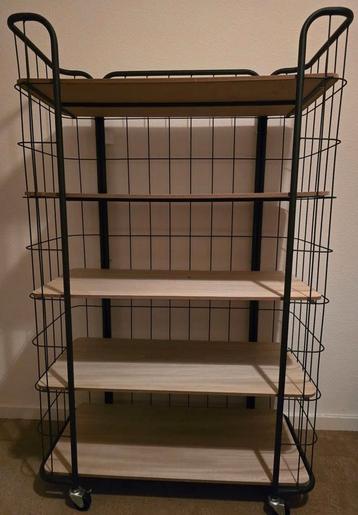 Bakkerskast en Wall Cabinet beschikbaar voor biedingen