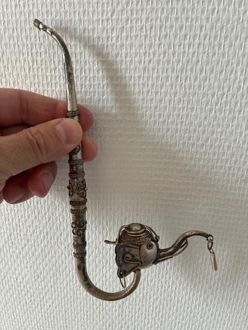 Thais tabakspijpje metaal beschikbaar voor biedingen