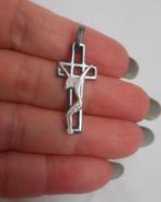 Zilveren mooie kruis hanger met Jezus nr.1741