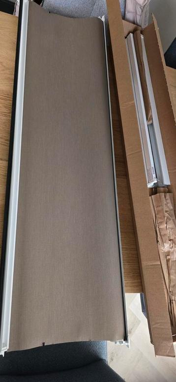 Velux GGU U04 Rolgordijn - Bruin/Wit beschikbaar voor biedingen
