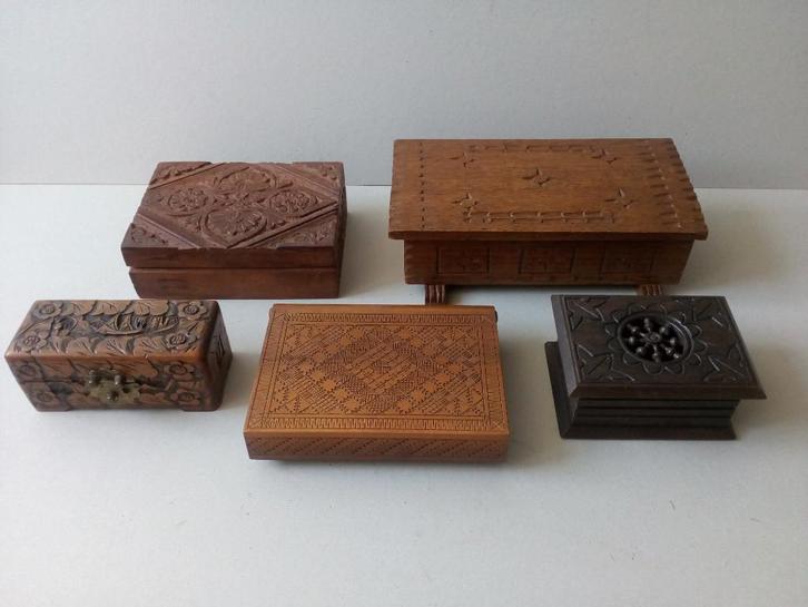 Oude houten kistjes/doosjes. Decoratie. Prijs per stuk vanaf, Antiek en Kunst, Curiosa en Brocante, Ophalen of Verzenden