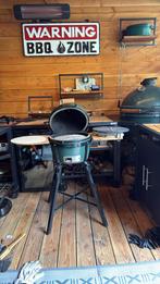 Nette Big Green Egg MiniMax met portable handler, Tuin en Terras, Houtskoolbarbecues, Ophalen, Zo goed als nieuw