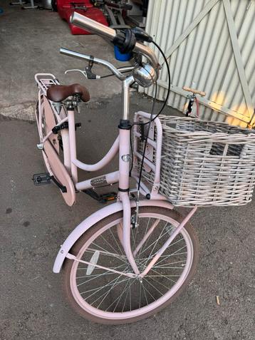 Popal meisjes fiets beschikbaar voor biedingen