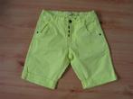 ZGAN neongeel-groene short maat 134 van Name it., Broek, Ophalen of Verzenden, Zo goed als nieuw, Name IT