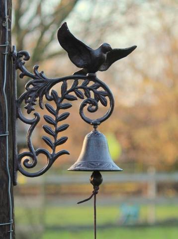 Gietijzeren deurbel vliegende vogel donkerbruin DB144 beschikbaar voor biedingen