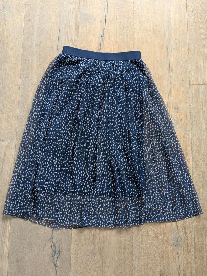 Lange rok maat 134-140 donkerblauw met witte stippen, Kinderen en Baby's, Kinderkleding | Maat 134, Zo goed als nieuw, Meisje
