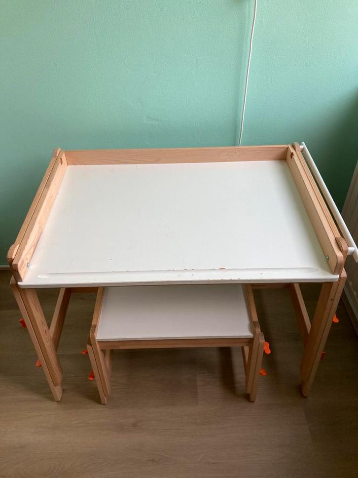 Ikea Flisat kinderbueau en bankje, Kinderen en Baby's, Kinderkamer | Tafels en Stoelen, Zo goed als nieuw, Tafel(s) en Stoel(en)