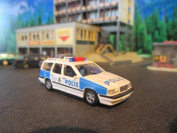 Volvo 850 Kombi - Wiking Polis Trafikpolisen Blekinge Zweden beschikbaar voor biedingen
