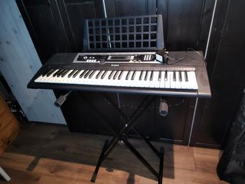 Zgan Keyboard Yamaha YPT-210 beschikbaar voor biedingen