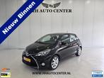 Toyota Yaris 1.5 Hybrid Dynamic |NAVI|CAMERA| (bj 2015), Gebruikt, 4 cilinders, Met garantie (alle), 1070 kg