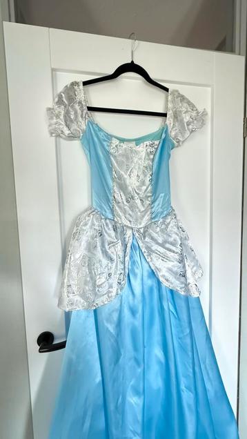 Prinsessenjurk blauw-wit maat 36/38 + 2 kroontjes beschikbaar voor biedingen