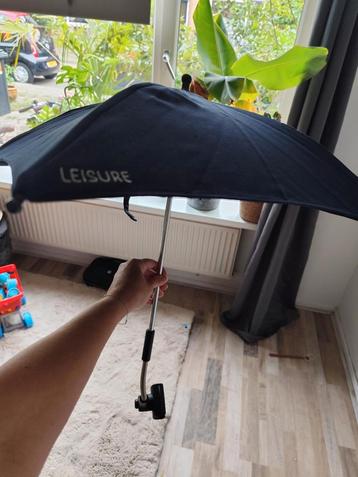 Mutsy parasol voor kinderwagen beschikbaar voor biedingen