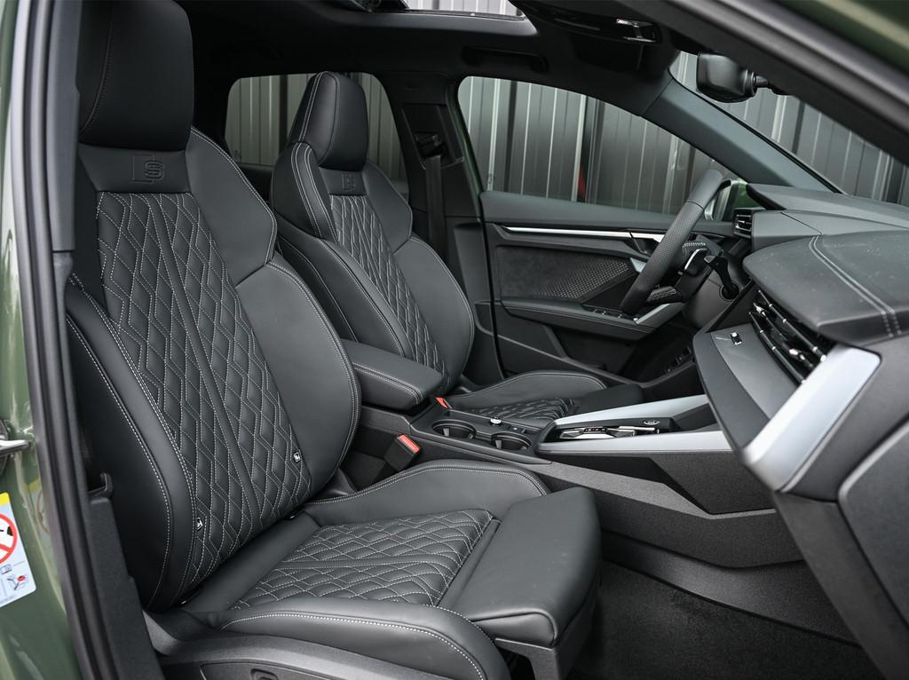 Audi A3 Sportback 45 TFSI e S edition 272pk Competition | Pa, 4 cilinders, Hybride Elektrisch/Benzine, 25 kWh, 83 km/l