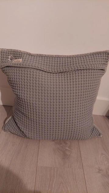 Koeka kussen 50x50 cm incl. vulling beschikbaar voor biedingen