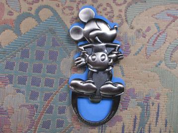 mj/NIEUW! WALT DISNEY/flesopener/metaal 13 cm. hoog beschikbaar voor biedingen
