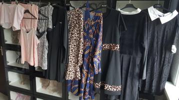 Pakket kleding maat 54 , jurk, short, pyama's beschikbaar voor biedingen