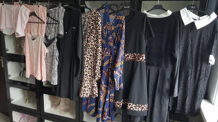 Pakket kleding maat 54 , jurk, short, pyama's, Kleding | Dames, Grote Maten, Zo goed als nieuw, Overige typen, Zwart, Ophalen of Verzenden