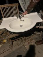 Wasbak met mooie oude kraan., Huis en Inrichting, Badkamer | Badkamermeubels, Ophalen, Gebruikt, 50 tot 100 cm, Minder dan 100 cm