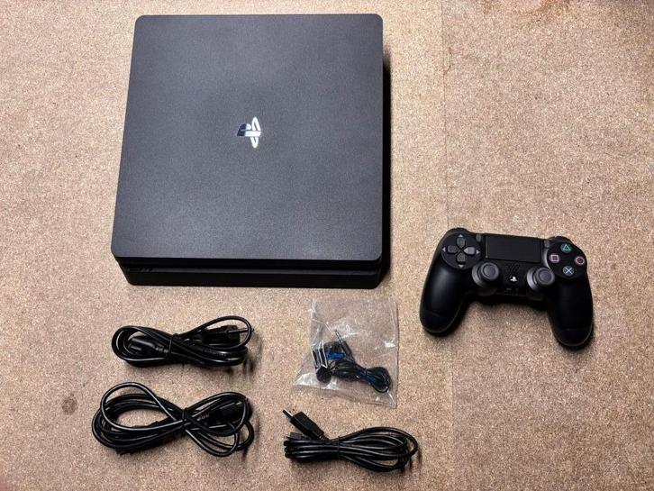 PlayStation 4 - Slim - 500GB | DLS18135, Spelcomputers en Games, Spelcomputers | Sony PlayStation 4, Nieuw, Slim, 500 GB, Met 1 controller