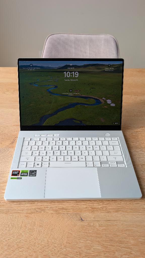 ASUS ROG Zephyrus G14 GA403UI-QS041W, Computers en Software, Windows Laptops, Zo goed als nieuw, 14 inch, SSD, 4 Ghz of meer, 32 GB